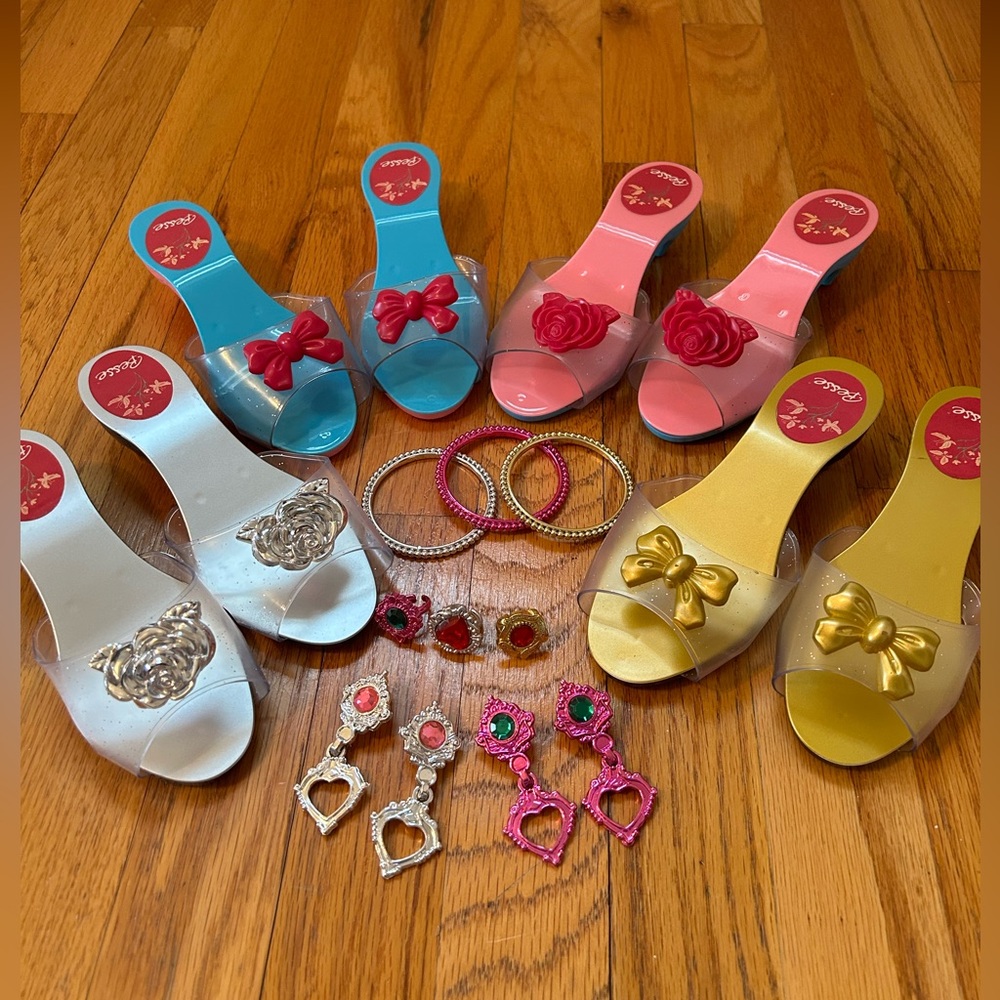 Pretend Dress-Up Shoes and Jewelry